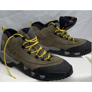 Timberland Men's Hiking Boots with Yellow Laces SZ 10.5M